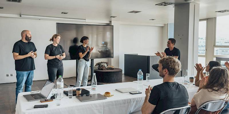 Руководство 2025 года для бизнеса: как превращать посетителей сайта в клиентов с помощью ключевых метрик и инструментов аналитики для российского рынка.