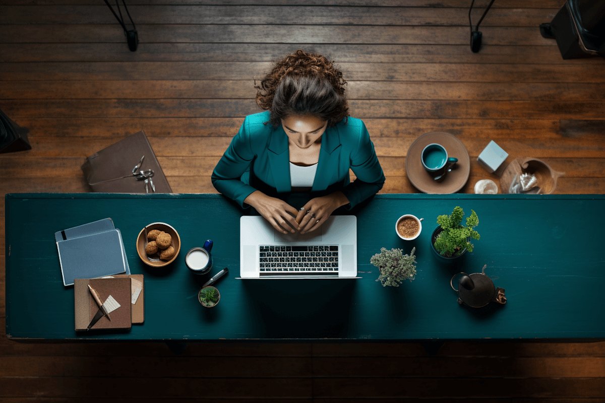 Штатный программист создает веб сайт в Первоуральске